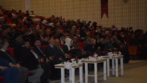 'insan Hakları Bağlamında Mülteciler'' Konulu Panel