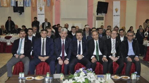 AK Parti Yenişehir Danışma Meclisi Yapıldı