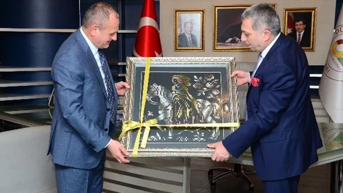 Milletvekili Metin Külünk Başkan Keleş'i Ziyaret Etti