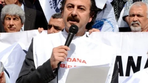 Adana'da Sağlık Çalışanları İş Bıraktı