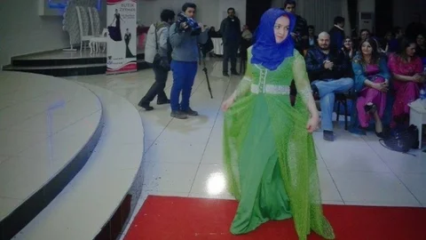 Mardin'deki Defileye Sakarya'dan Gülşah BÜşra Genç Katıldı