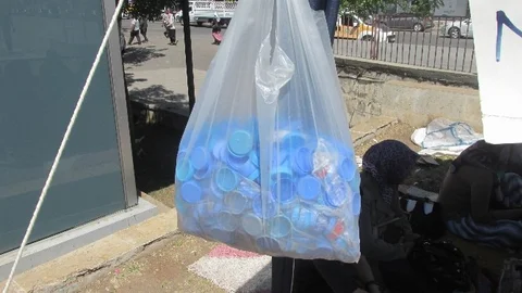 Mavi Kapaklar Boşuna Mı Toplanıyor?