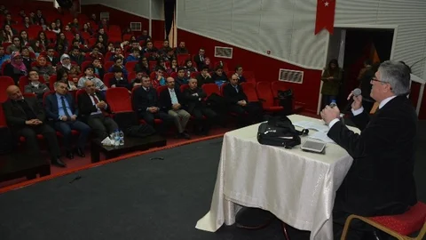 Fatsa'da ''Mehmet Akif'i Anlamak'' Konferansı