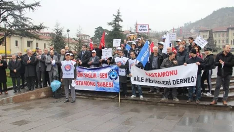 Sağlık Çalışanları Kastamonu'da İş Bıraktı