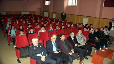 Öğrenciler Tüketici Hakları Hakkında Bilgilendirildi