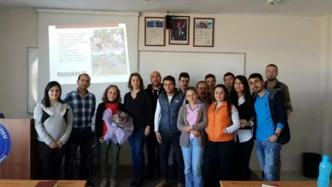 Öğrencilere Sebze Islahı Ve Tohumculuk Anlatıldı