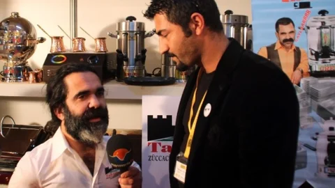 Çaycı Hüseyin Fuarda ''çaylar'' Dedi