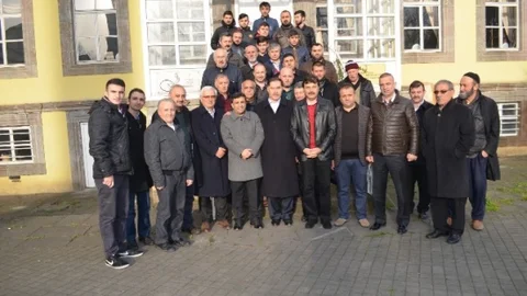 Fatih Camisi'nde Sabah Namazında Buluştular