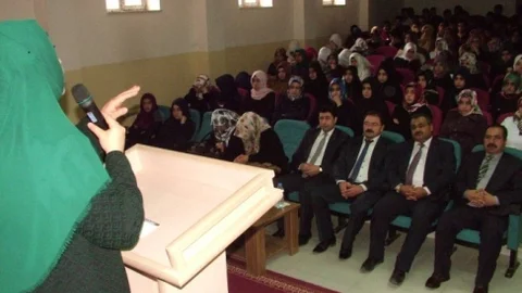 Van'da “Güzel Ahlak Öz Disiplin Ve Aile” Konulu Konferans