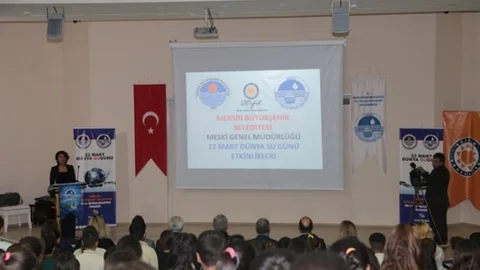 Tarsuslu Öğrencilere Berdan'dan Bardağa Suyun Serüveni Anlatıldı