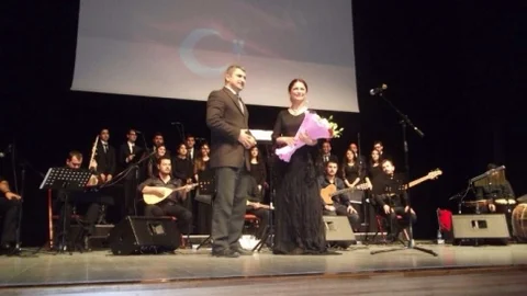 Türküler Çanakkale Şehitleri İçin Söylendi