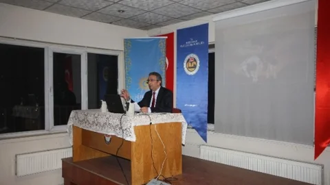 Güneş Vakfı'nda “Kızılderili Kabilesi Ve Navajolar'' Konferansı