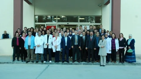 Manavgat Devlet Hastanesi'nde İlk Tıp Bayramı Kutlaması