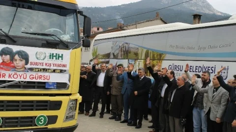 Gürsu Köylerinden Suriyeli Mağdurlara Tir Dolusu Yardım
