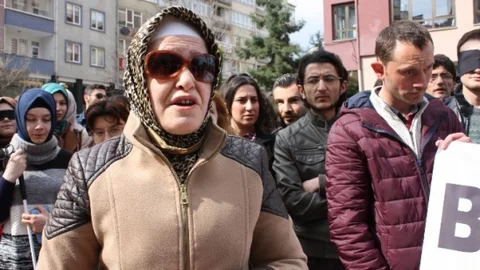 Körler Derneğinden ‘Beyaz Baston' Yürüyüşü