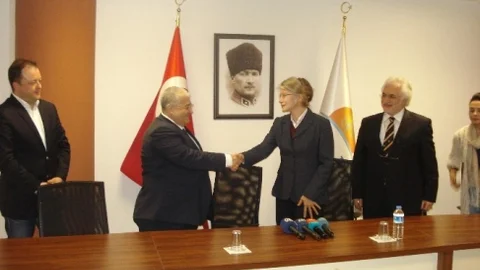 Dsp Genel Başkanı Türker'den Anadolu Partisi'ne Ziyaret