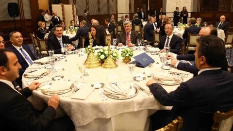 Başkan Karaosmanoğlu Cumhurbaşkanlığı Sarayında