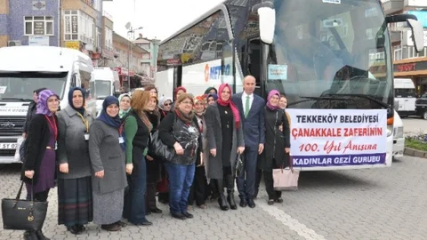 Başkan Togar Tekkeköylü Bayanları Çanakkale'ye Uğurladı