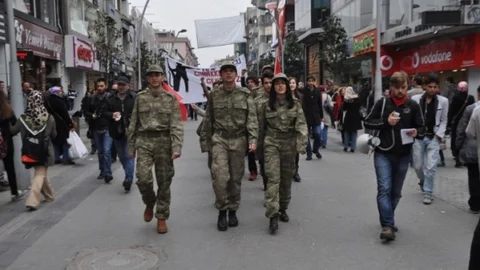 Öğrenciler Çanakkale Zaferinin 100. Yılında Etkinlik Düzenledi