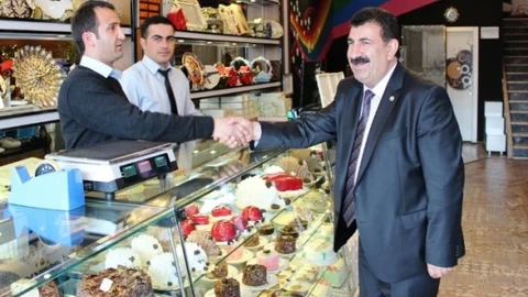 AK Parti Milletvekili Aday Adayı Nihat Çelik'ten Esnaf Ziyareti