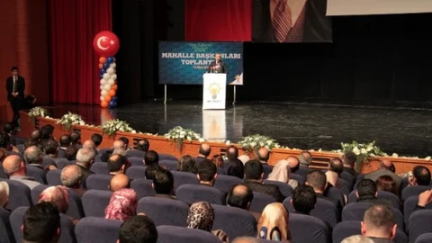 Bülent Arınç “CHP'yi Neden Kapatsınlar CHP Zaten Kapalı”