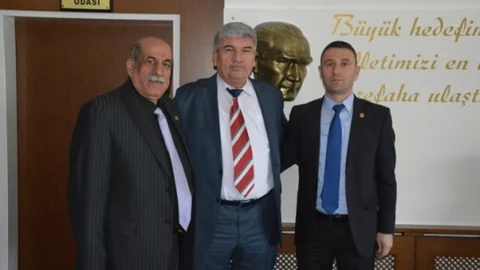 Muhtarlardan Kapaklı Belediye Başkanı Mandalı'ya Teşekkür Ziyareti