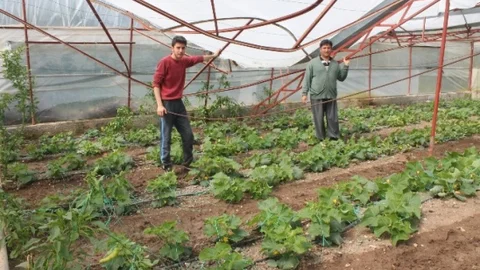 Hortum Seraları Vurdu Minareyi Yan Yatırdı