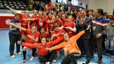 Muratpaşa Belediyespor Tarih Yazdı