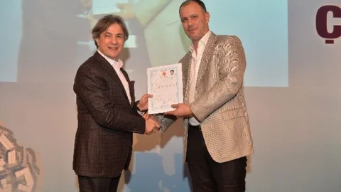 Okmeydanı'nda 100 Hak Sahibi Daha Tapularına Kavuştu