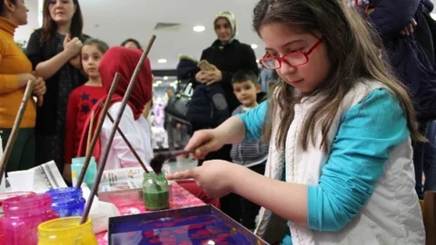 Miniklerden Ebru Sergisi