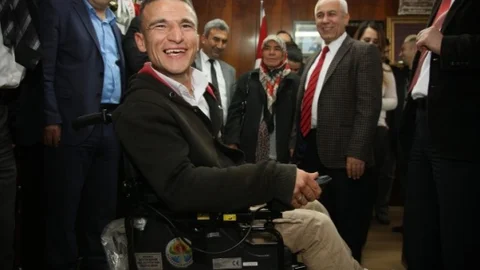 İhtiyaç Sahiplerine Akülü Sandalye