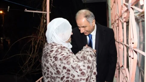 Ala'ya Oltu'da Sevgi Seli