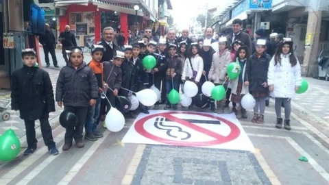 Öğrenciler Sigaraya Savaş Açtı