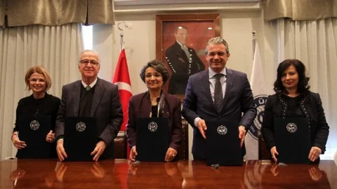 Karşıyaka'ya Üniversite Müjdesi