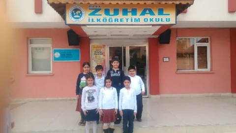 “Kitap Okuyan Bilir” Yarışması Salihli'de Yapıldı