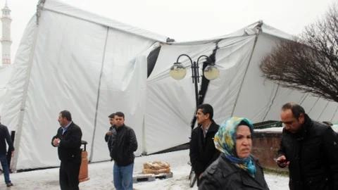 Tarım Fuarı Çadırında Göçük 1 Yaralı