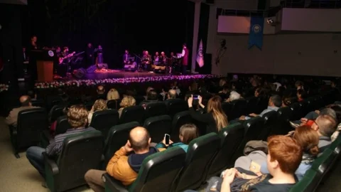 Yksm'de Türk Dünyası Ezgileri