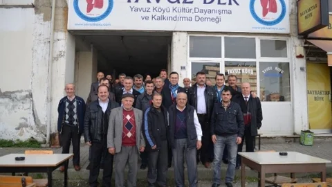 AK Parti Milletvekili Aday Adayı Salih Cora Yavuz-Der'i Ziyaret Etti