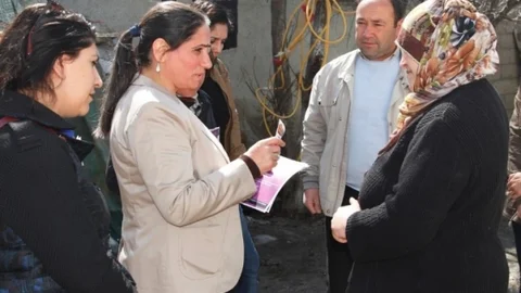 Eş Başkan Bidan Halkı Seminere Çağırdı