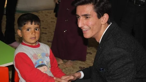 AK Parti Lise Teşkilatından Suriyeli Çocuklara Oyuncak