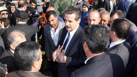 Bakan Çelik Ağaç Dikimi Törenine Katıldı