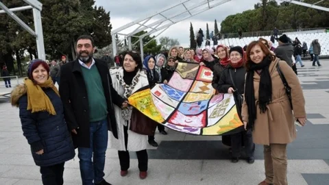 Kadınlar Şehitlere Anı Yorganı Yaptı