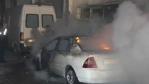 Park Halindeki Otomobil Yandı