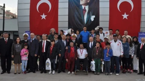 Çanakkale Zaferi'nin Yıldönümünde Yelken Yarışları