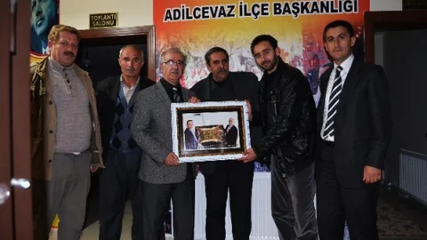 Basın Mensuplarından AK Parti'ye Ziyaret