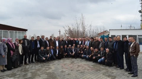 Başkan Asya Ak Partililerle Bir Araya Geldi