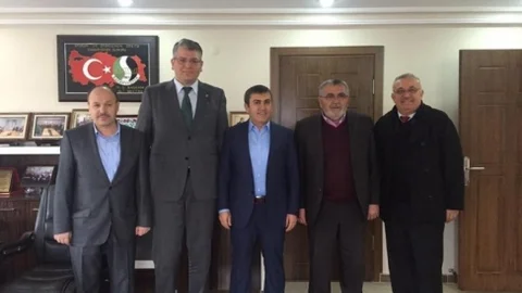 Aday Adayı Ulusoy'dan Minibüsçüler Odasına Ziyaret