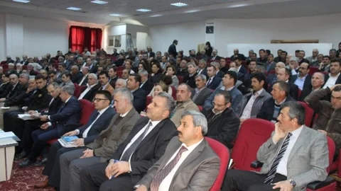 Gördes Baraj Havzası Toplantısında Tartışma