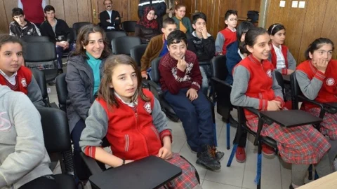 Yeşil Konak Öğrencilerine ''Güvenli İnternet Kullanımı-Bilişim Suçları '' Eğitimi