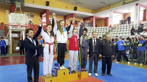 Gaziantep Taekwondo Takımı Türkiye Üçüncüsü Oldu